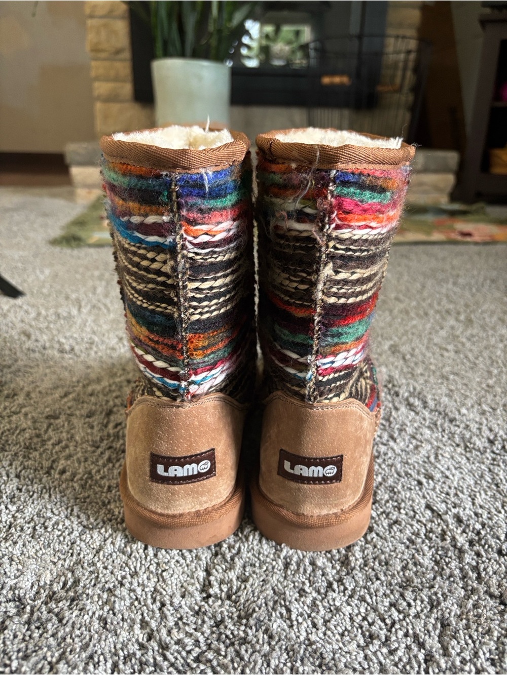 Lamo Juarez Boots. Size 8 - Picture 3 of 5